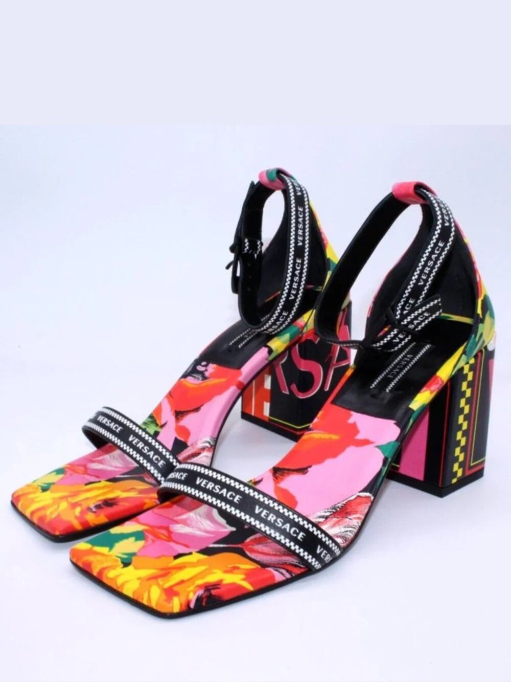 VERSACE Multicolor Women's Floralmania Print Sandals $1125 Size 36 EU/US 6